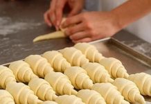 OVO MORATE DA PROBATE: Recept za vazdušasto pecivo star 30 godina!