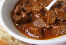 Svatko ima svoj recept za gulaš, ali meni je ovaj najdraži