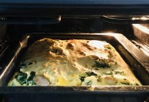 SLASNA PITA SA ŠPINATOM GOTOVA ZA TILI ČAS…