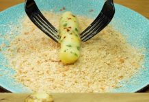 Sa samo tri krumpira možete napraviti ove jednostavne i ukusne štapiće od krumpira u kojima će vaša djeca sigurno uživati.