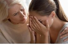 “Majka me je ostavila kao bebu pa se nakon 30 godina pojavila na mojim vratima: Kad sam čula razlog, skamenila sam se”