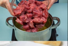 Svatko ima svoj recept za gulaš, ali meni je ovaj najdraži