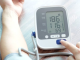 POGREŠNO MJERENJE KRVNOG PRITISKA SKORO GA KOŠTALO ŽIVOTA: Čak 90 odsto ljudi pravi ovu grešku ikvari rezultat