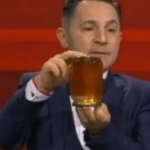 SIGURNO NISTE ZNALI: OVO ĆE SE DESITI AKO POJEDETE KAŠIKU MEDA PRED SPAVANJE: Ujutru ćete se IZNENADITI, OBAVEZNO PROBAJTE