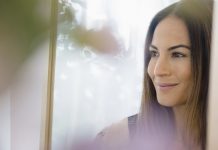 Kako izgledati 10 godina mlađe: 10 savršenih trikova