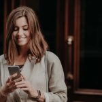 Šta znači ako se osoba hvalisa objavama na društvenim mrežama, prema psihologiji