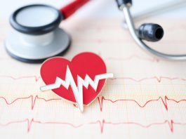 Ljudi misle da im je pao pritisak, A USTVARl lM JE SRCE STAL0: Poznati kardiolog otkrio šta prvo da uradite kad preskače i lupa