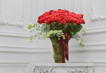 Cvijeće u vazi neće uvenuti mjesec dana! Cvjećarka otkrila trik koji koristi za svježinu