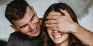 Ako te muškarac OVAKO GLEDA, voljet ćete do kraja života: PSIHOLOG VLADETA JEROTIĆ otkriva kako muškarac gleda ženu koju voli