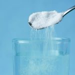 Čaša slane vode je nešto što bi obavezno trebali svaki dan piti, evo zašto