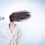 Spavate li sa mokrom kosom? ONDA OVO ODMAH PROČITAJTE