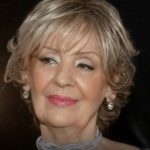 Vjenčanica Lepe Lukić hit je i za današnje standarde, pogledajte samo: Isplivala jedina fotografija vjenčanja pjevačice sa suprugom kojeg je uhvatila u preljubi