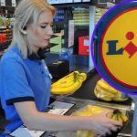 “Zlo mi je, više nikada NEĆU ući u Lidl!” Da li ste vi primjetili da ovo rade na kasama! Ovako nas sve VARAJU! (FOTO)
