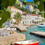 U ovom primorskom gradiću skoro da i nema turista a pravi je raj na zemlji: Sve je duplo jeftinije
