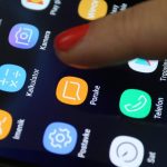 Pod hitno izbrišite ove tri aplikacije s mobitela! Potajno vas špijuniraju