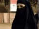 Na glavi burka, a dole žurka, bruka i sramota: Ova djevojka je postala viralni hit, dobro pogledajte donji dio slike, auu