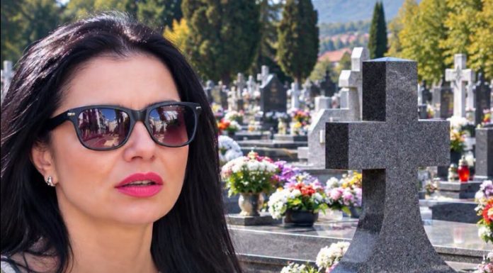 Na spomeniku čuvala sliku nestale ćerke: Posle pet godina, reči radnika groblja probudile su novu nadu