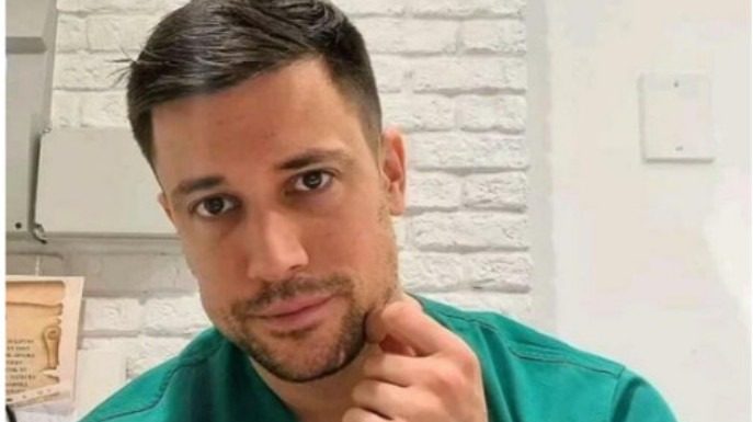 OVAJ SRBIN JE PRE 6 GODINA PROGLAŠEN ZA NAJLEPŠEG DOKTORA NA SVIJETU: Evo kako danas izgleda Vasilije Vujović, nećete verovati… MAGNET ZA ŽENE…
