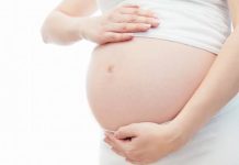 POROĐAJ KOJI JE TRAJAO PUNIH 8 SATI: Ono što su izvukli iz MAJČINE utrobe zaprepastilo je sve doktore (FOTO)